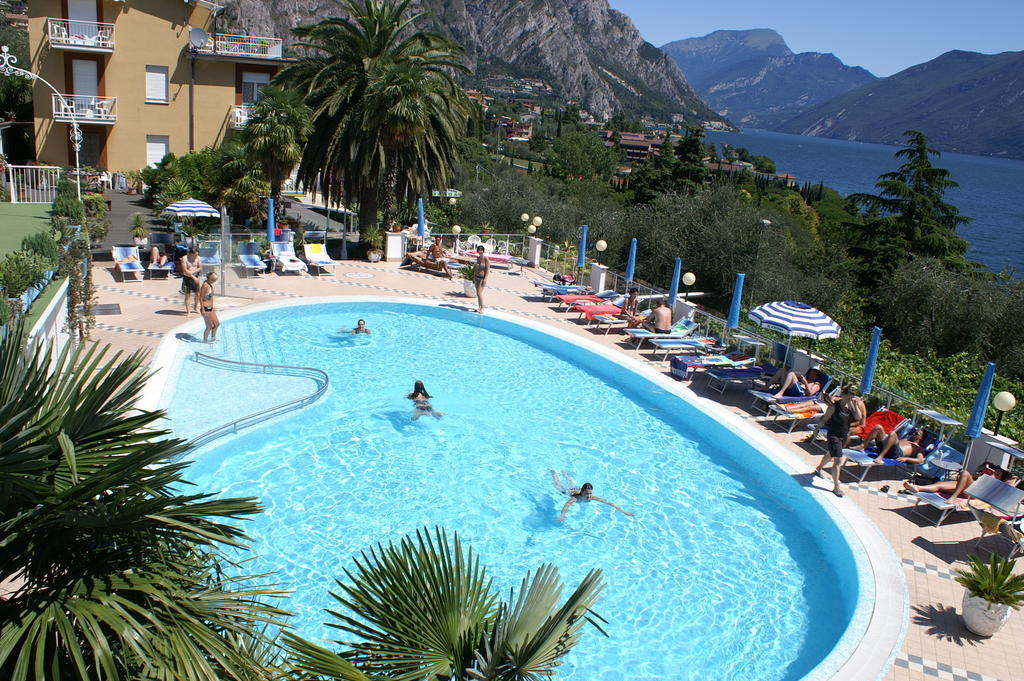 Hotel Riviera Panoramic Green Resort Limone sul Garda Ngoại thất bức ảnh