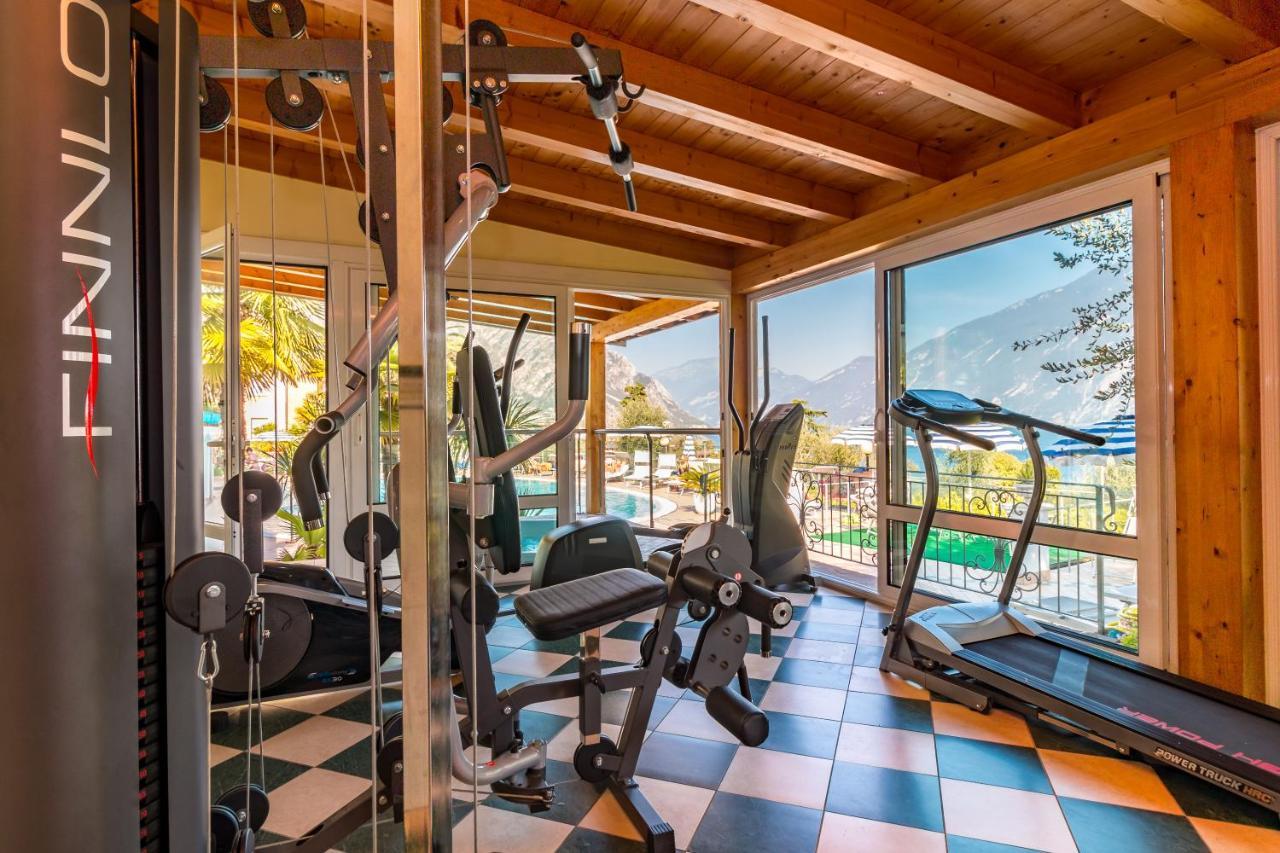 Hotel Riviera Panoramic Green Resort Limone sul Garda Ngoại thất bức ảnh