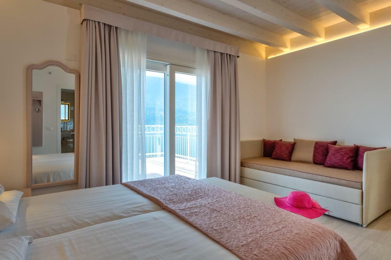 Hotel Riviera Panoramic Green Resort Limone sul Garda Ngoại thất bức ảnh