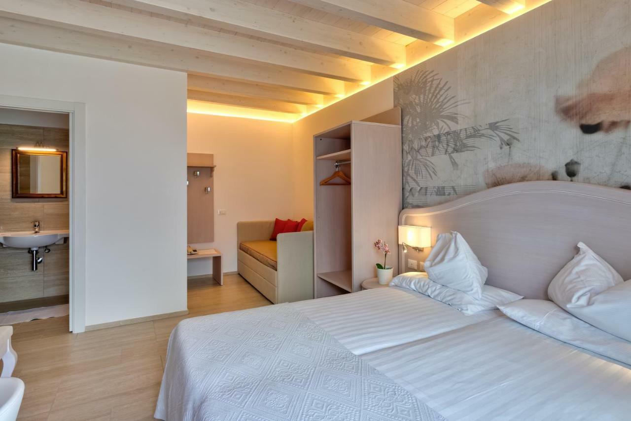 Hotel Riviera Panoramic Green Resort Limone sul Garda Ngoại thất bức ảnh