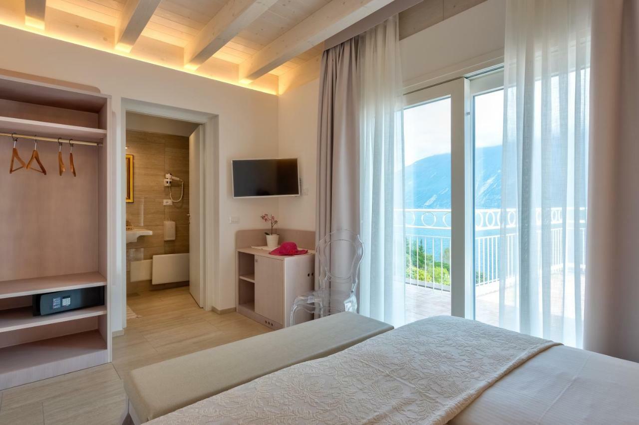 Hotel Riviera Panoramic Green Resort Limone sul Garda Ngoại thất bức ảnh